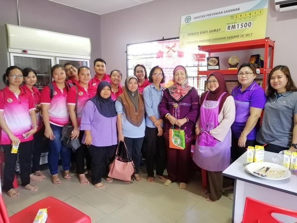 Lawatan pelbagai agensi ke Sri Ayu Enterprise